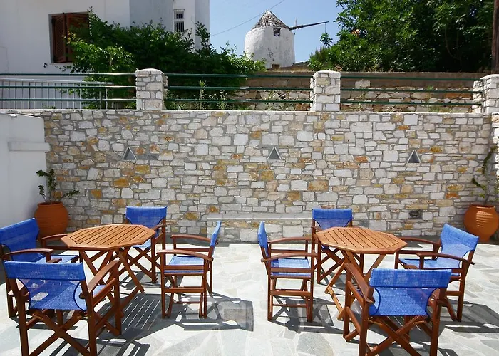 Anna's Parikia Πάρος